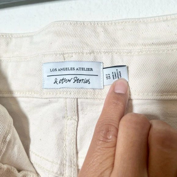 & Other Stories Cream Belted Straight Jeans 2 - Picture 3 of 9